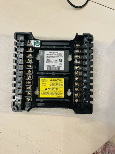 [Q7800A1005] Q7800A1005 HONEYWELL Base de montaje para controles